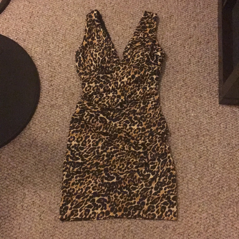WOMENS CHEETAH PRINT DRESS! SIZE M!